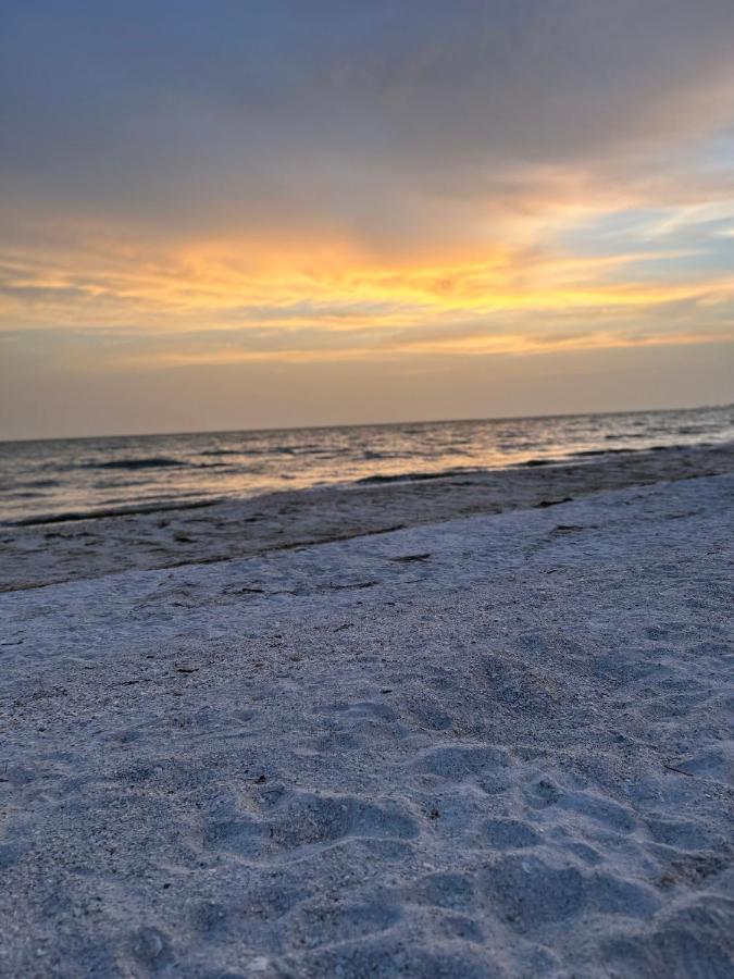 Always Summer On A White Sandy Beach Apart otel Fort Myers Beach Dış mekan fotoğraf